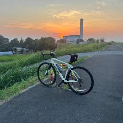 takatakapi2000's profile picture. 観光バス改めハイヤーの運転士をしています(^-^)/いつもポジティブ思考。愛車はC-HRハイブリッドとハイジェットジャンボ とバイクはTW200E と小マジェで不定期ですがもてぎサーキットでオフィシャル救護員しています♪( ´▽｀)よろしくお願いします(＾ｰ^)