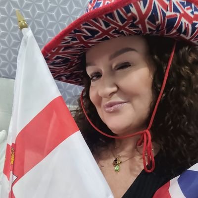I'm a British patriot from the amazingly glorious loyalist Shankill Road, Tommy Robinson is the man who united the kingdom #FreeTommyRobinson 🇬🇧🇬🇧🇬🇧🇬🇧