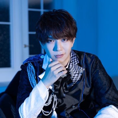 @info_7chronicle / メンカラレッド🔥 / 🍖🐾/ Zepp Hanedaでワンマンライブを目標に活動してます🌍 / ↓↓↓↓ライブ・イベントスケジュールなど🗓️↓↓↓↓