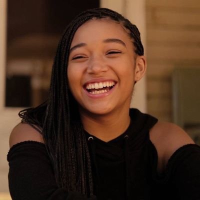 Je suis Adorer Lokanga djonga, un jeune conscient qui ne cède jamais à la manipulation ni intimidation malgré la gentillesse. Je suis catholique.