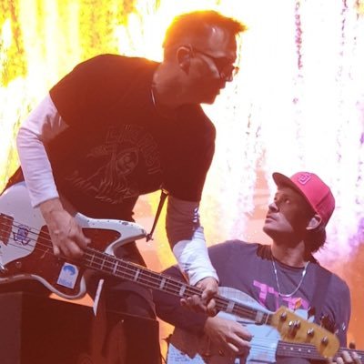 delongeranch's profile picture. ✨26✨ i am a tomark truther first and a human second