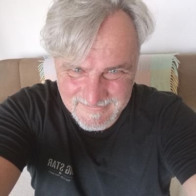 ZeljkoBudimir2's profile picture. Nova filozofija putovanja. Putnik bez razloga.