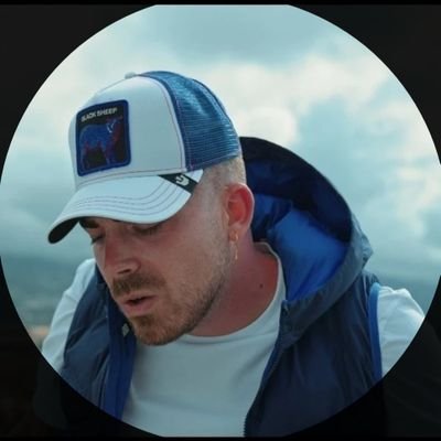 🇮🇨 Flow isleño, calle y calor
Reggaetón desde Canarias
🎧 Nuevo tema ya en la calle
👇La Porno🔥
https://t.co/r9n1fRKGIt