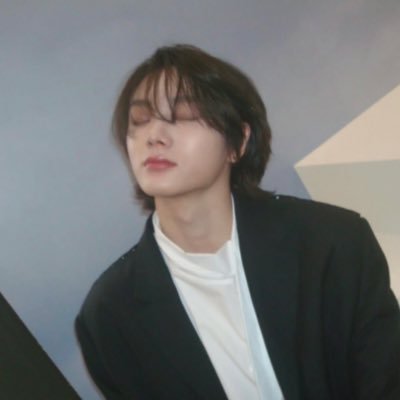 ☆*:.｡. 바로 지금이 어쩌면 다신 없을 last chance.｡.:*☆