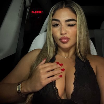 SERVEMISSMADII's profile picture. Latina Barbie Doll-Findom Edition