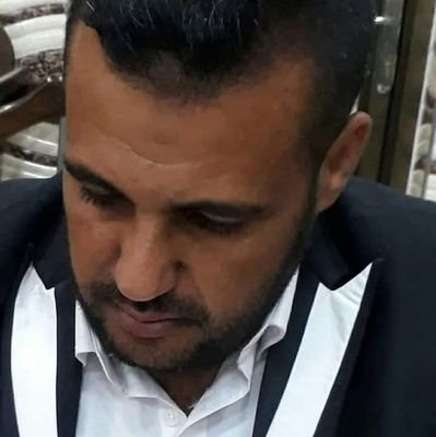 كلكم يترشح لهذا الأمر، ولا يصلح له منكم إلا من كان له سيف مسلول، ومال مبذول، وعدل تطمئن إليه القلوب ٠