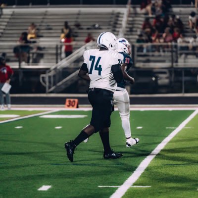 Harden Eliscar|27|wharton high school|DT/RT|6’1/280|3.0 gpa|bench 255| squat 485|