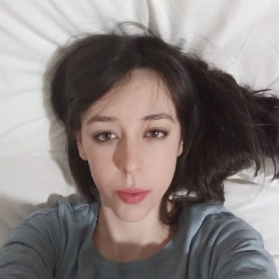 Building. UX/UI designer. Medical doctor. Into healht, tech, psychology and learning.