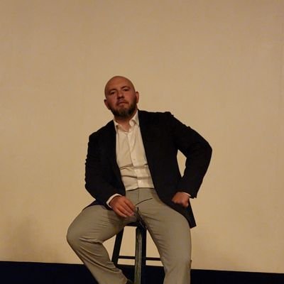 Author, screenwriter, father, former corrections deputy here to promote creative works with like-minded people. No DMs.