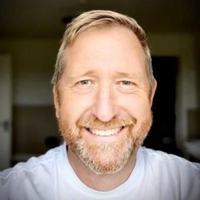 Real life stories in a podcast. Named 39th in the top 100 police podcasts by https://t.co/gZPjfmWvhk Ugly person with a nice voice. #BlueLivesMatter #BeKind