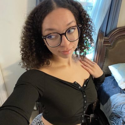 kellymellor80's profile picture. Appreciate what you have and find contentment in life