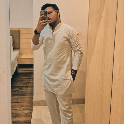 Entrepreneur 💸|| Jain_uine Guy💆🏻|| CA_CS Dropout 📚|| MBA 🧑🏻🎓 || Cricket 🏏|| Volleyball 🏐|| Cooking is Love 👨🏻🍳|| Part Time Poet 📝||