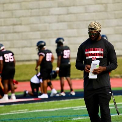 DB Coach Muskingum University 🦈 #GETHOOKED / Kent State Alum 22’ ⚡️🏈 “Stagnant Water Stinks…Keep Going” 🖤