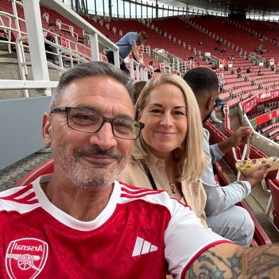 #CRPS #SCS North London Is 🔴 Disability Member 🔴 Enjoying life with my Grandchildren it’s absolutely 💯 perfect. Born & Bred a gooner 🇬🇧