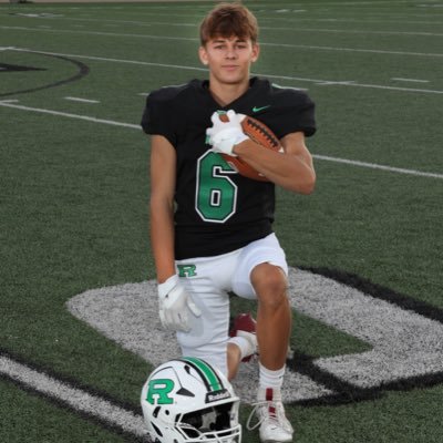 Eau Claire Regis ‘29 | 5’9” 132 | DB/WR | #6 | 4.78 40 | 39” Vert | 8’9” Broad | 250 Squat | 170 Bench | 4.0 GPA | NCAA #2507670199 | WI 📍| 📞 715-586-1905 |
