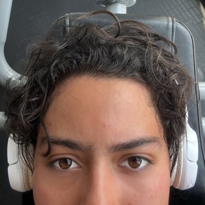 SoyFerchhaa's profile picture. 3 litros diarios de coca cola