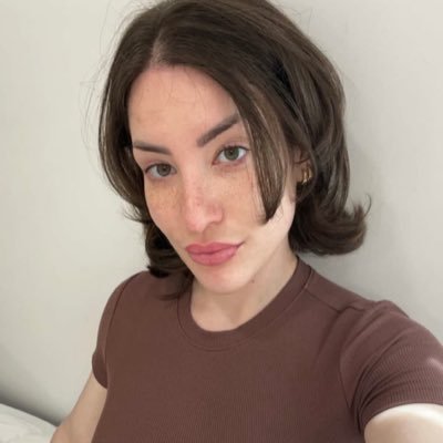 I’m here to meet new friends and have fun together 🥰🥰