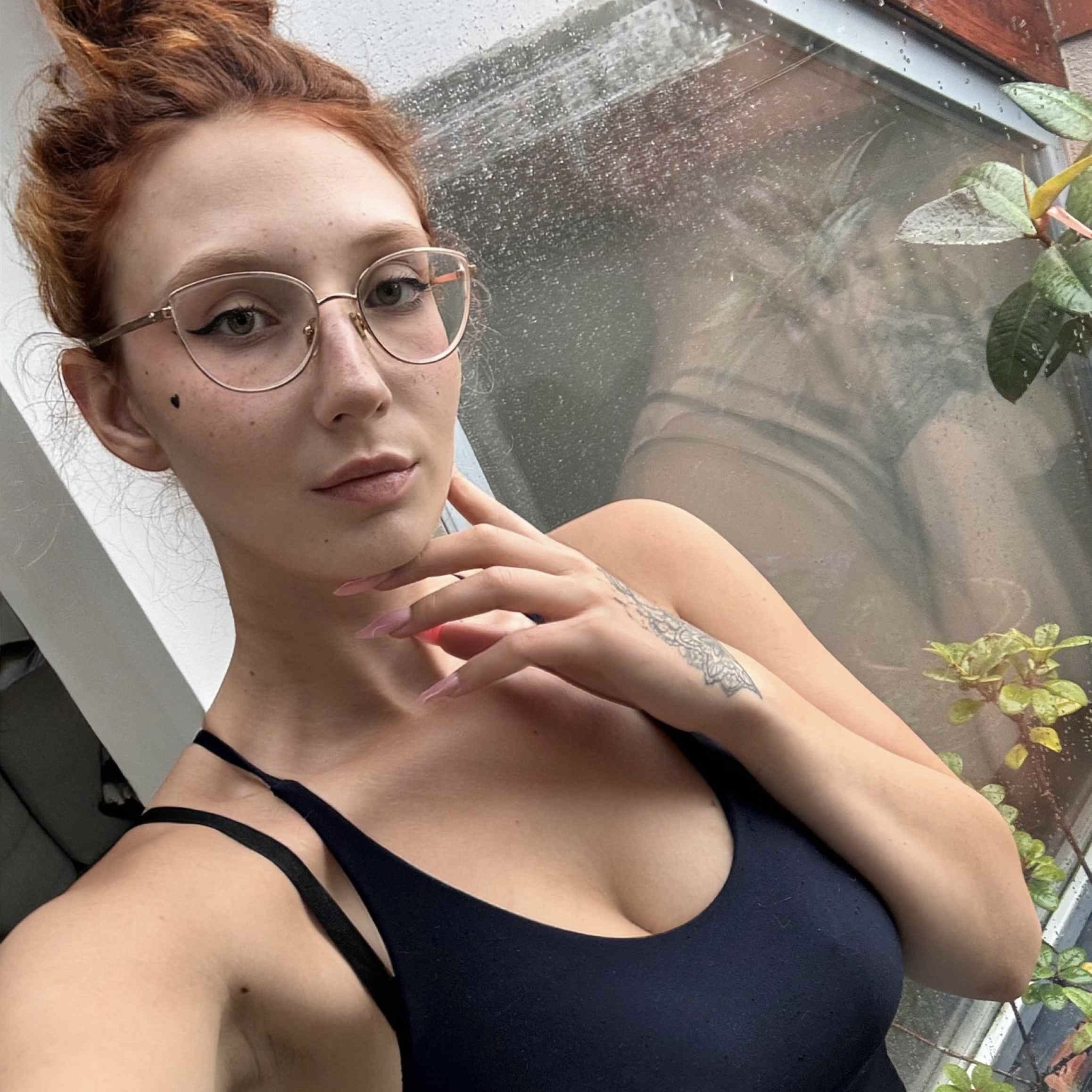 My main: @annanRmsoow
This is my spy account, if I like your content message my main