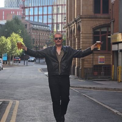 music writer.
Leeds United enthusiast.
he/they.
@westside_cowguy
charlie.media10@gmail.com