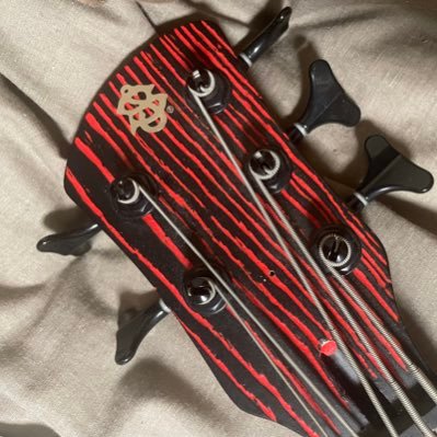 runnrunnro's profile picture. SOKENDAI博士卒 格子QCD研究者→ HPCエンジニア ||楽器垢 @wlchen_0227