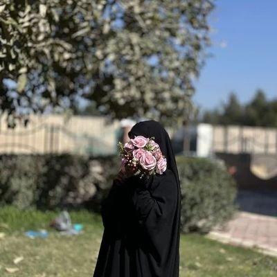 یک دختر دهه هشتادی| عاشق طبیعت🌳| با گوشیم لحظه ها رو شکار می کنم📱✨ | غروب و بارون حال منه!
#فالو_بک