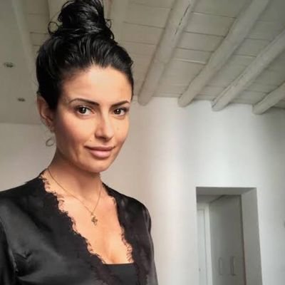 Ciao miei grandi fan, questo è il mio account privato per i miei adorabili fan.🌹🥀🌹
