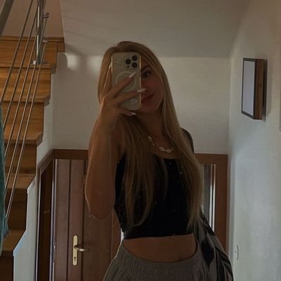 Findom & Domina Gottin | Gebore, um dich zu besitzen | 🇩🇪 21 Jahre