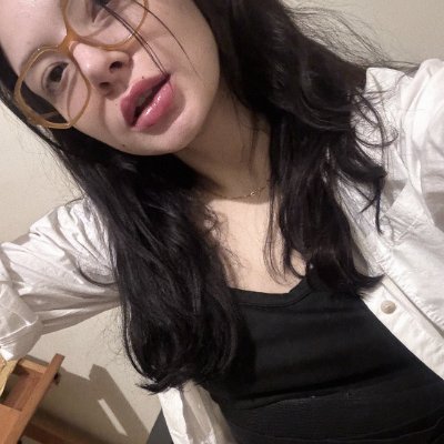 ✨ Half Asian half American full fantasy
🛍️ Surrounded by style dripping in temptation
FREE link below if you want a closer look