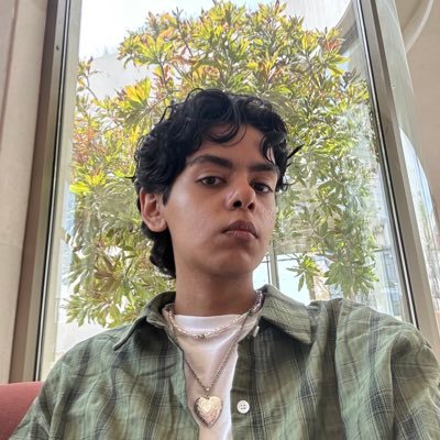 _sun24's profile picture. INFJ Freak و صاحب مقولة"مالي خلقك"