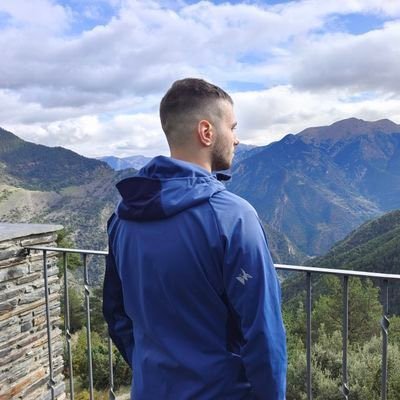 Finanzas y creación de contenido. Me gusta el marketing y posicionar marcas. Haciendo lo que me gusta +6 años.📩
