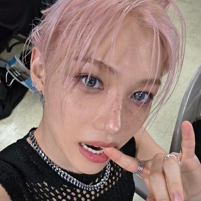 lixie & ikeu ☆ミ | she | lesbian | 21 | skzenha 🎐