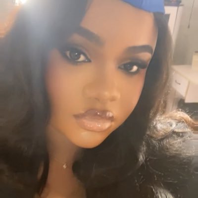 agirltee's profile picture. lol, got nothing