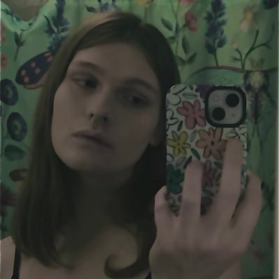 | 21 | fussbudget darling | “I love your long shadows and your gunpowder eyes” -Neko Case | priv: @kelpertmd |