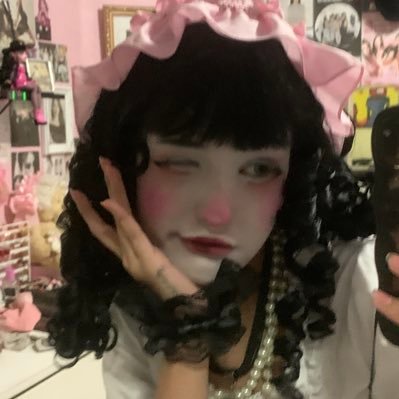 ୨ৎ ⋆.˚﹕ lolita fashion enthusiast .ᐟ ༘⋆ costureira , 22 🇧🇷 𖦹ׂ ໒꒰ྀིっ˕ -。꒱ྀི১ ♡ actually autistic ♡
