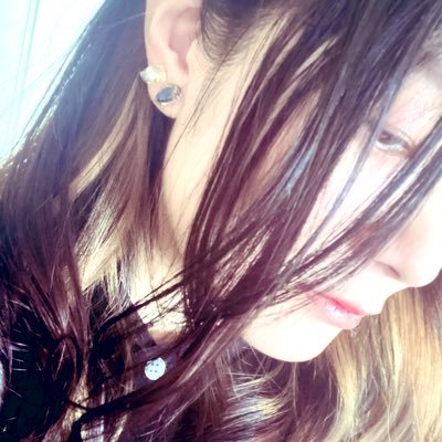 30↑ENFP¦ps5&pc所持のポンコツゲーマー˙Ⱉ˙¦突発で遊びたい派¦ゲームセンスも笑いの沸点も低め¦DM苦手なのでリプで絡みましょ♡¦IQ3のゲーム好きによる日常備忘録垢ってこと✎ᝰ