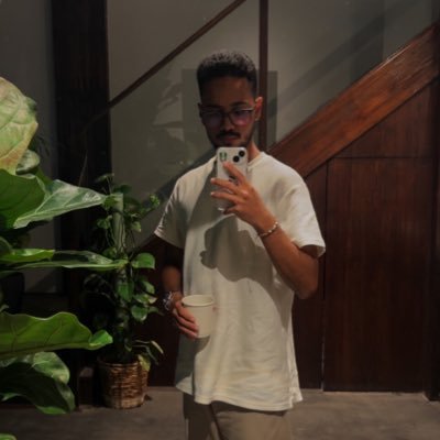 #uqumed42 | 22 yo😇| @abadialjohar1 ✨👑| perfumes addict✨|بطل النخبة 💚🏆