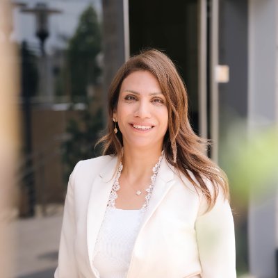 Associate Prof. @AAUP | Columnist @alqudsnewspaper | Founding member @MWM_Network | WEF Global Leader @YGLvoices | Founding President @BPW-Palestine 🇵🇸