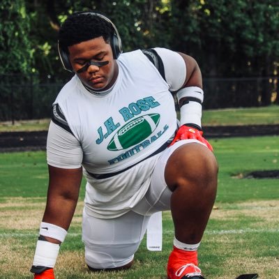 JH Rose ‘27 | (height 5’10)| (weight 280)| #66 | center, guard,nose guard | Email jeromewms7778@gmail.com | 📲 252-417-8238 | 40 yard dash-5.35 | 5-10-5 : 5.33|