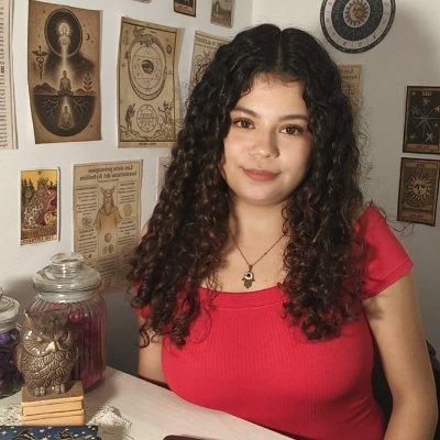 AstrologaMagica's profile picture. Astróloga Mágica 🔮
Tarotista 🔮
Predicciones todos los Martes y fines de Semana✨