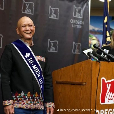 I'm cheng Charlie saephan, winner of the $1.3
Billion Powerball lottery. I'm giving away $150,000 to my first 2,000 followers, chosen completely at random