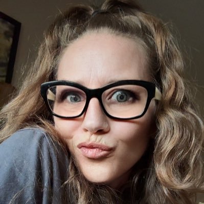 Just a Kansas girl trying to make life better