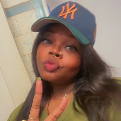 “Welcome to Quinn’s Playhouse” 32. Mother. Daughter of Mortia & Gomez Addams #threwwitthat Cert. Phd in Throatology #30BG 18x World Champs Boston Celtics
