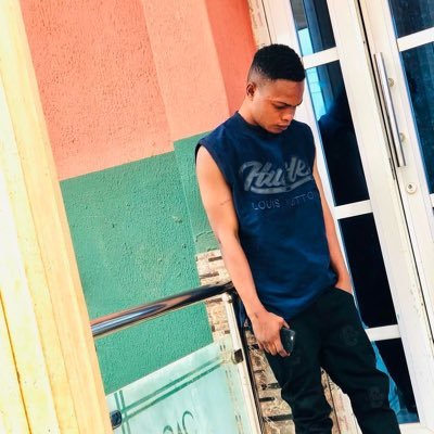 bravogeezie's profile picture. 1of1😶‍🌫️