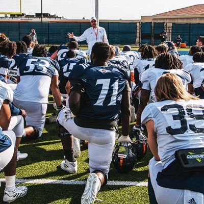 I live with Christ, I Love my family, and play football physically #JUCOPRODUCT 4L
