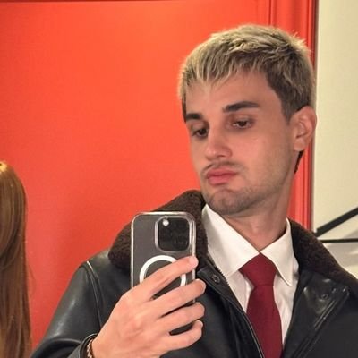 theolocadora's profile picture. 𝒖𝒎 𝒇𝒊𝒍𝒎𝒆 𝒅𝒆 𝒑𝒆𝒅𝒓𝒐 𝒕𝒐𝒇𝒂𝒏𝒊.