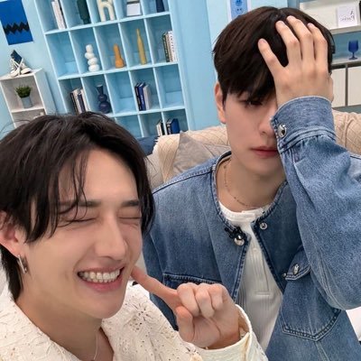 couldbe_chanmin's profile picture. #1 chanmin truther 🔥