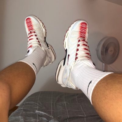 26 🎂 - DM open ~ Socks lover, kiffeur, Big dick 😈 - MYM - DM pour collab 👬🏻