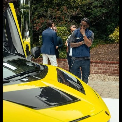 thintall23's profile picture. "🚗💸 Crypto & cars, that's me!  | Rebuilding | Web3 | Airdrops | Grinder |