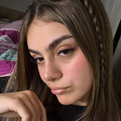 Just turned 18 🥳 only answering back to followers 🎀
🖤 makes your brain lag
Look my secret link here ↘️