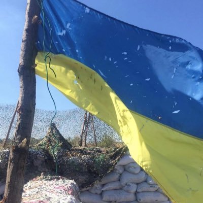 Українська армія 🇺🇦 3-тя🥉 Українська самовіддана ударна бригада ⚔️ бореться проти російського вторгнення ПРЯМО ЗАРАЗ. Слава Україні! ❤️🇺🇦медик